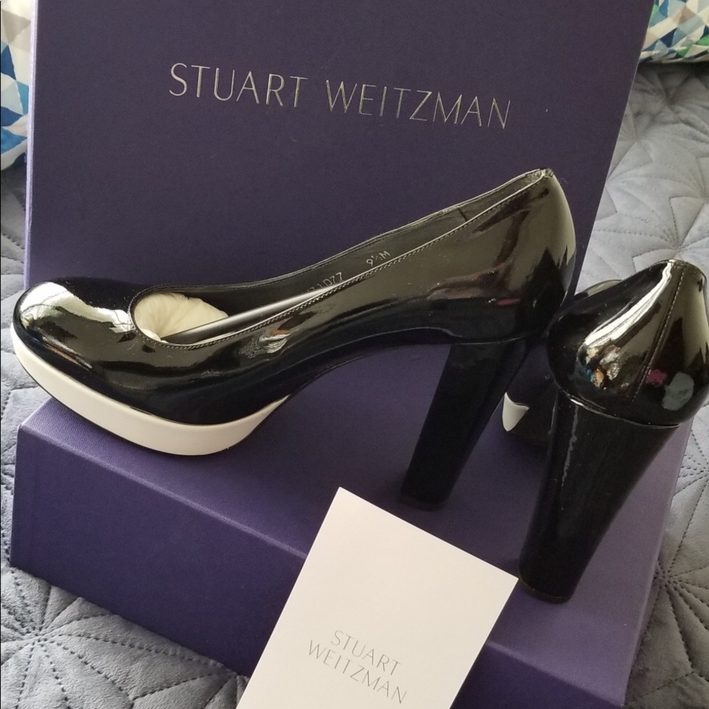 Stuart Weitzman Strongswoon Pumps